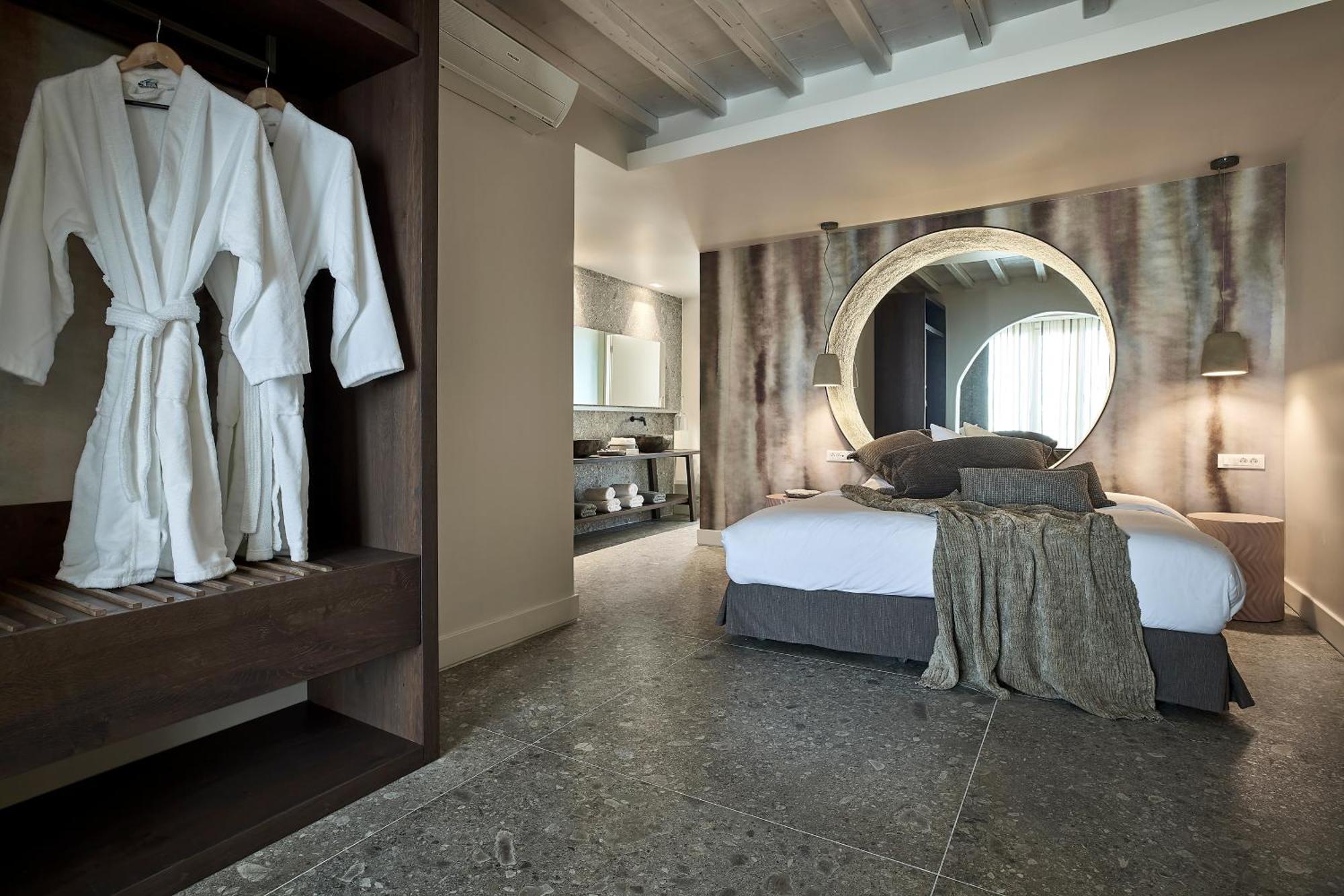 Amazon Mykonos Suites & Spa Agios Ioannis Diakoftis Exterior foto