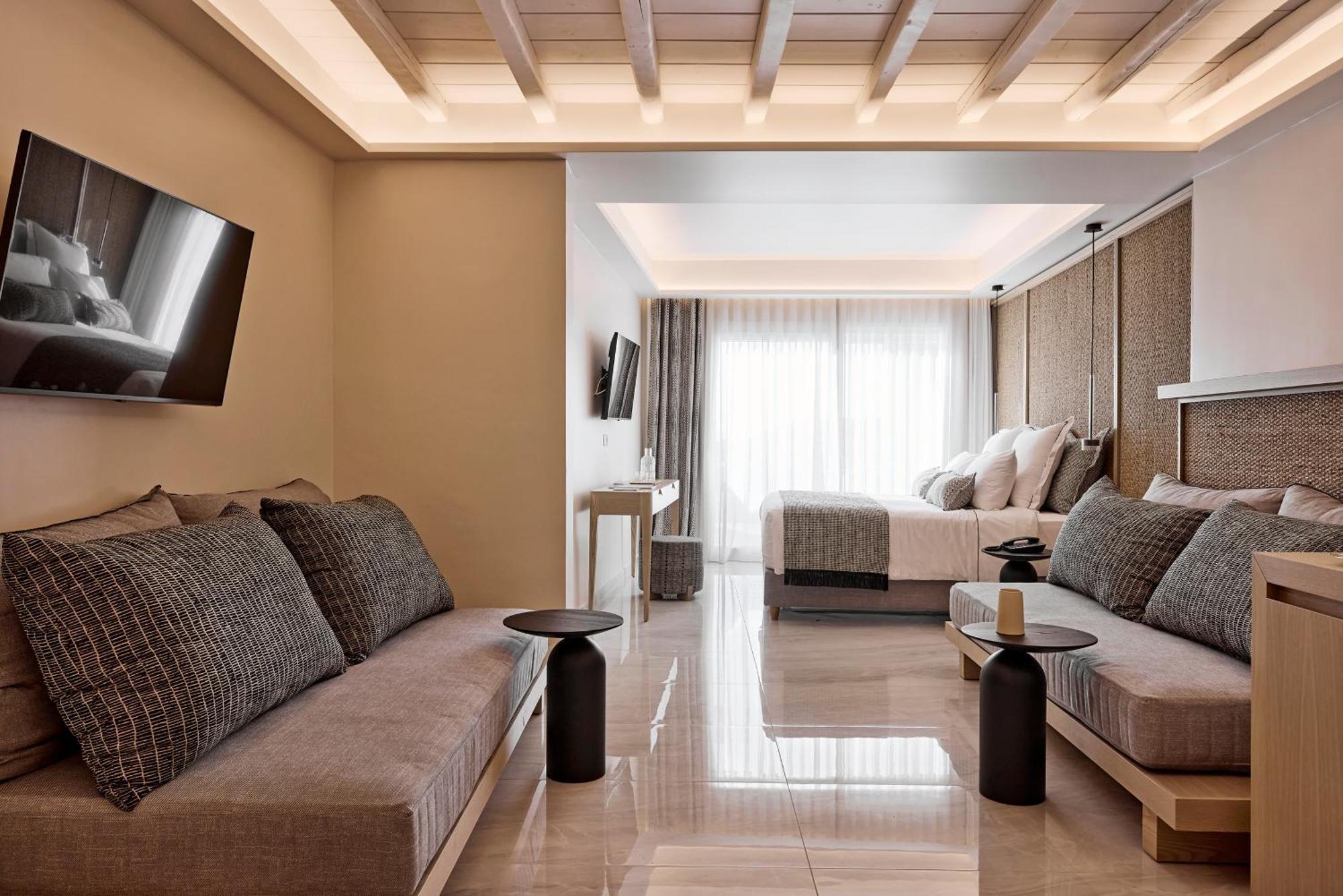 Amazon Mykonos Suites & Spa Agios Ioannis Diakoftis Exterior foto
