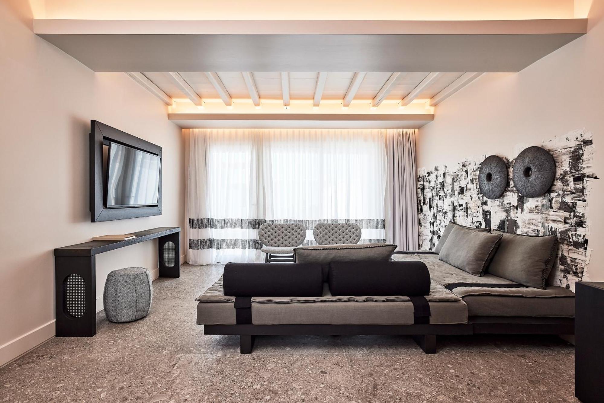 Amazon Mykonos Suites & Spa Agios Ioannis Diakoftis Exterior foto
